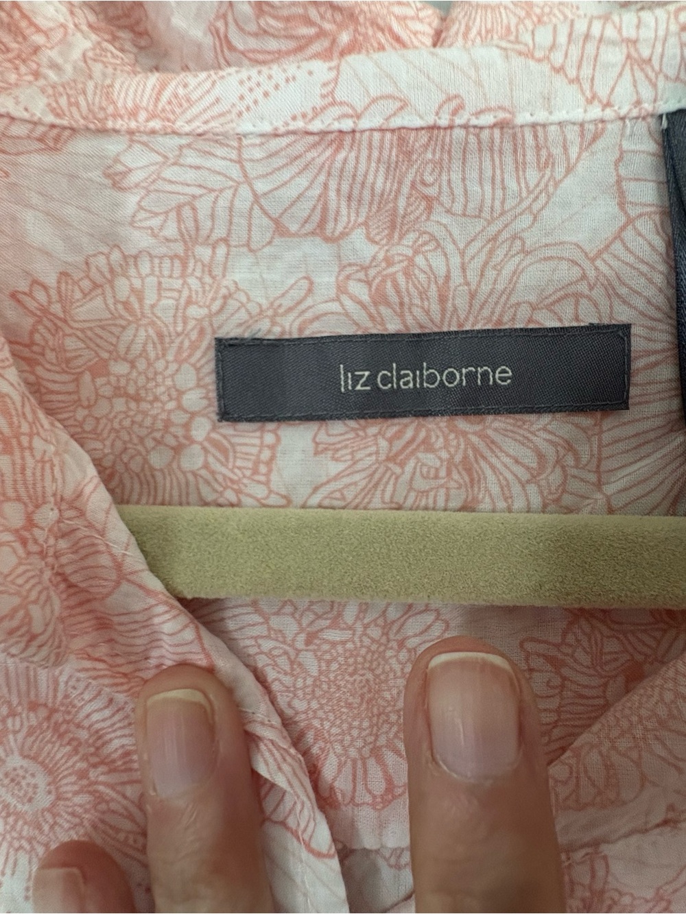 Liz Claiborne Light Pink Floral Button-Down Shirt - Picture 3 of 3